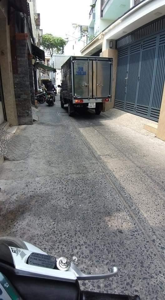Bán Nhà Tân Phú 84m2 2 tầng 4,2x21m Giá 5,8 tỷ Sổ Vuông vức HXH