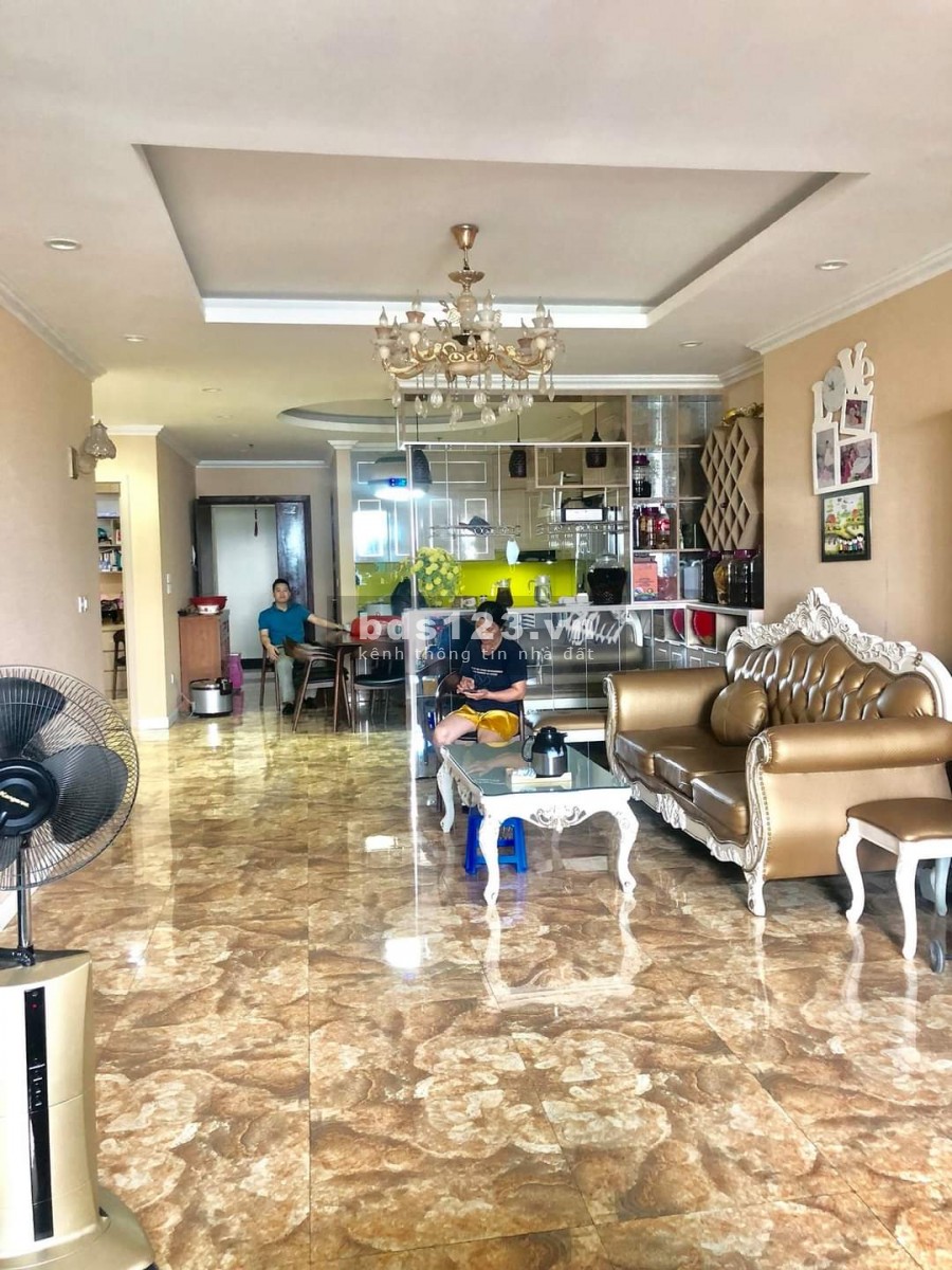 Cần bán gấp căn hộ CCCC - Tặng khách toàn bộ đồ nội thất cao cấp - Tặng thêm gói Homestay Spa kết hợp du lịch nghỉ dưỡng cao cấp