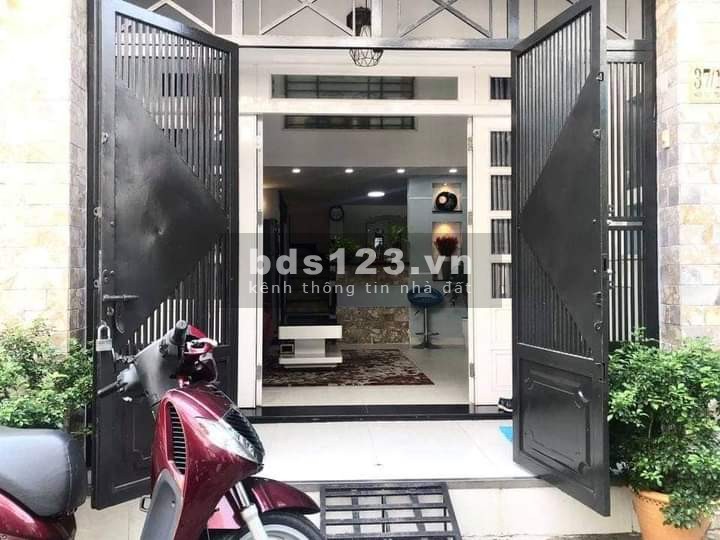 Nhà mới 4 tỷ nhỉnh HXH quay đầu Tô Ngọc Vân Thạnh Xuân Quận 12 64m2