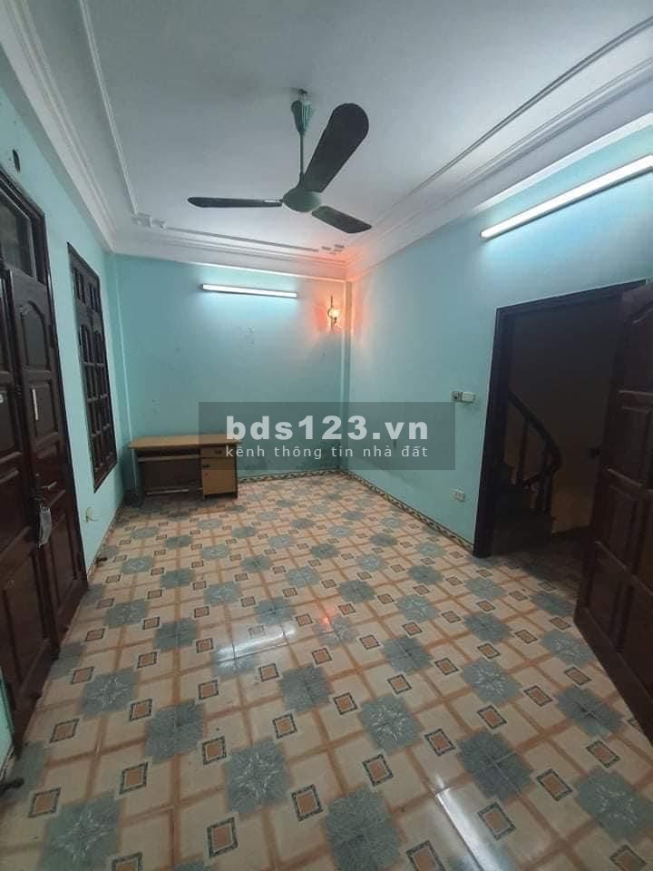 Bán Nhà Mặt Ngõ To Phố Minh Khai, Ô tô tránh, Kinh doanh, DT 30m2 x 4 Tầng x MT 5.4m Giá 4.5 Tỷ