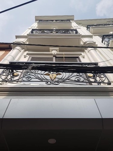 Siêu phẩm ngõ Quỳnh kinh doanh ngã tư lớn Minh Khai 40m2 5 tầng ô tô đỗ 4,85 tỉ TL