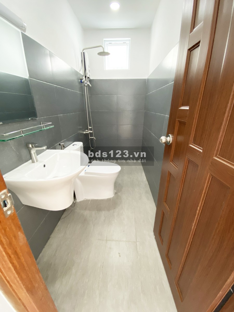 Cho thuê căn hộ studio full nội thất ban công Nguyễn Cửu Vân Bình Thạnh