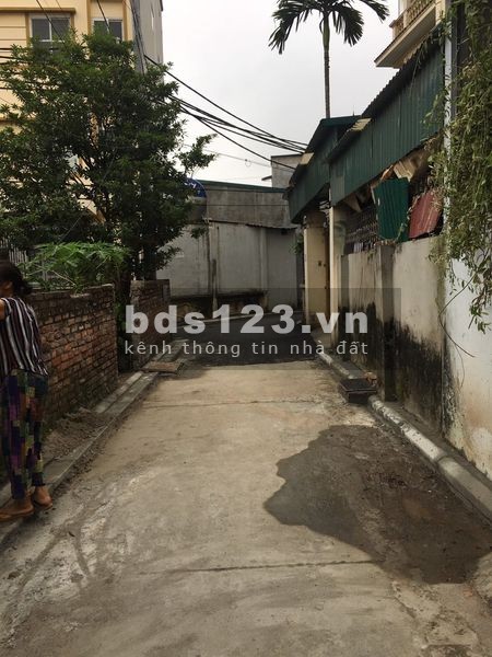 Bán cực gấp lô đất tại Phố Ngô Xuân Quảng, Trâu Quỳ, Gia Lâm ô tô vào nhà chỉ 1.7ty có thương lượng