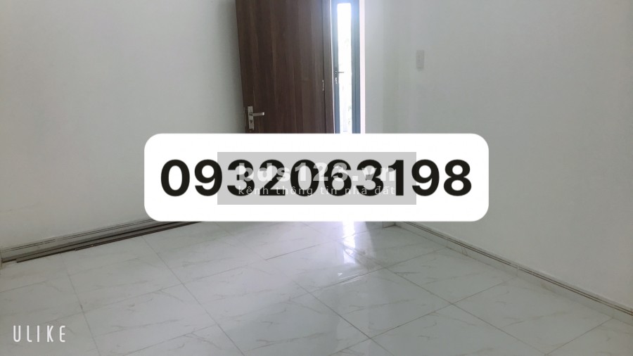 Bán căn nhà sau lưng chợ Hưng Long, Sổ riêng. 1 trệt 1 lầu 4 phòng ngủ
