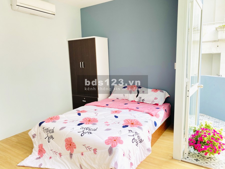 Cho thuê căn hộ studio full nội thất ban công Nguyễn Cửu Vân Bình Thạnh