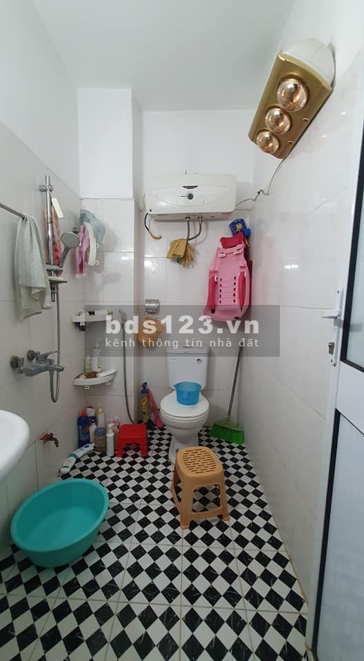 KINH DOANH, OTO TRÁNH CHỈ NHỈNH 2 TỶ, nhà Nguyễn văn Linh 35m x5 tầng