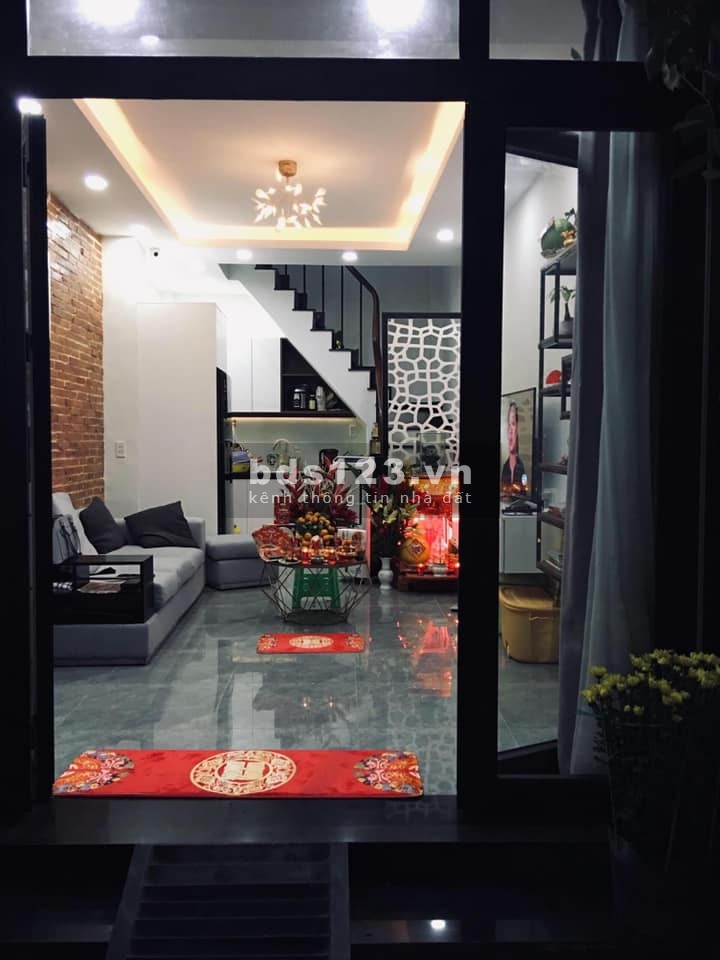 Nhà hẻm Vừơn Lài ,Tân Phú mới thiết kế nội thất cao cấp đẹp y hình .