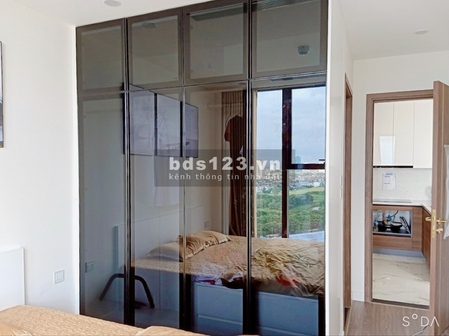 Căn 2PN Sunshine City, BC: Đông Nam, dt 80.5m2. View Sân Gôn Ban công Giá: 3,35 tỷ (bao phí) Full đồ gỗ
