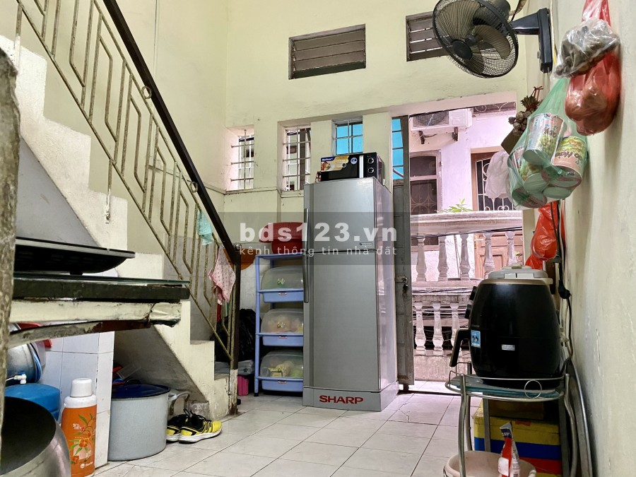 MUA ĐẤT TẶNG NHÀ CHỢ TÂN MAI 3 TẦNG, PHÁP LÝ RÕ RÀNG VỊ TRÍ KINH DOANH ĐỈNH