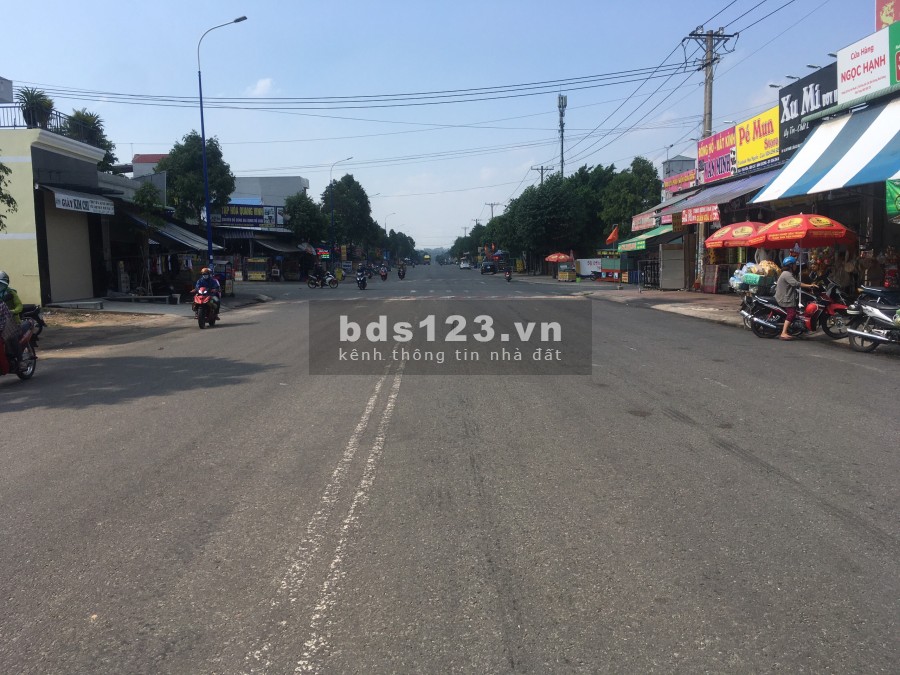 CẦN BÁN ĐẤT ĐƯỜNG NHỰA 25M, VỊ TRÍ PHỐ KINH DOANH