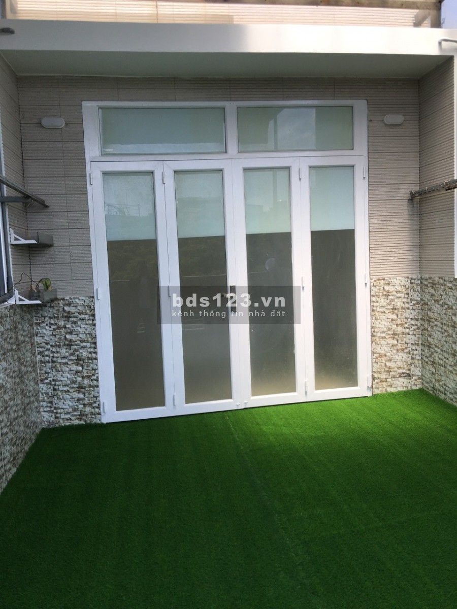 Chính chủ gửi bán nhà mặt tiền Hoàng Hoa Thám, Quận Tân Bình. Nhà trệt 2 lầu, nhà mới thiết kế hiện đại (4x21m)