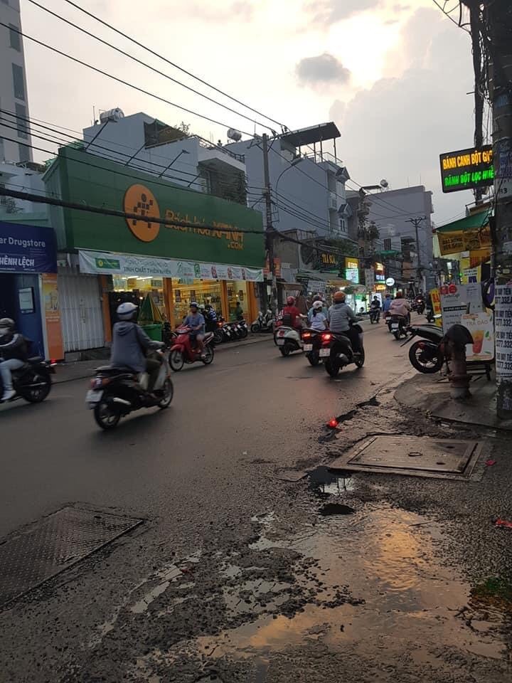 Nhà 3 PN Bùi Đình Túy HXH kinh Doanh 70M2 chỉ 7.6 Tỷ