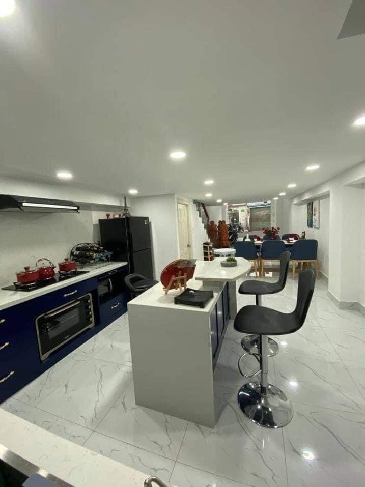 Mặt tiền kinh doanh đỉnh ngay chợ Bà Hoa 52m2 chỉ 5 tỷ8