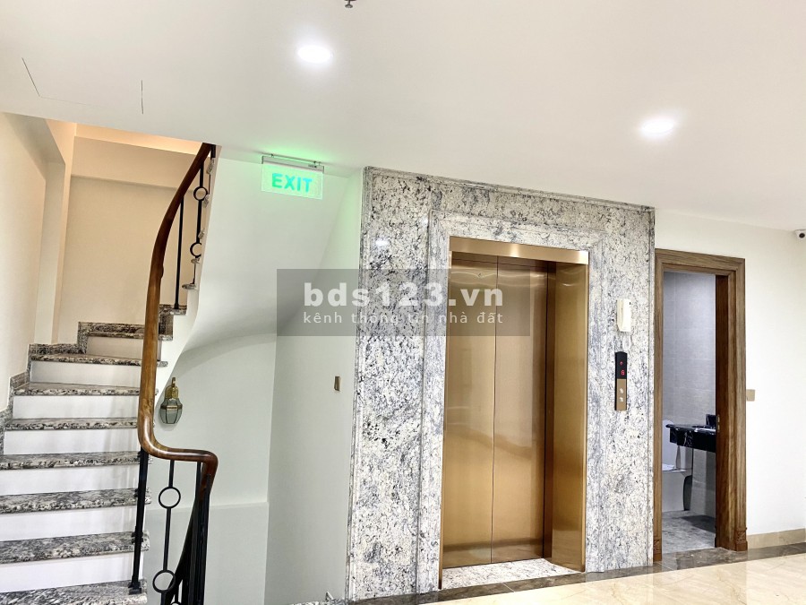 CHO THUÊ NHÀ MỚI XÂY NGÕ ĐÀO TẤN, 3 TẦNG + HẦM