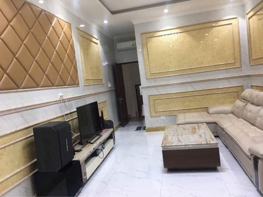 Bán nhà MT đường Trường Sơn, 5 tầng, giá 21,5 tỷ