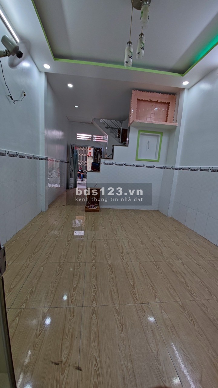 Nhà 2 Mặt tiền hẻm Lê Thị Bạch Cát, P11, Q11 DT: 3,6m x 9m dtcn 27m2. Thực tế 31m2