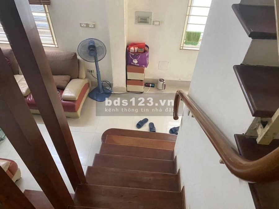 Bán nhà riêng Đường Huỳnh Thúc Kháng. Đống Đa. Vỉa hè, Kinh doanh, ô tô. nhỉnh 16 tỷ.