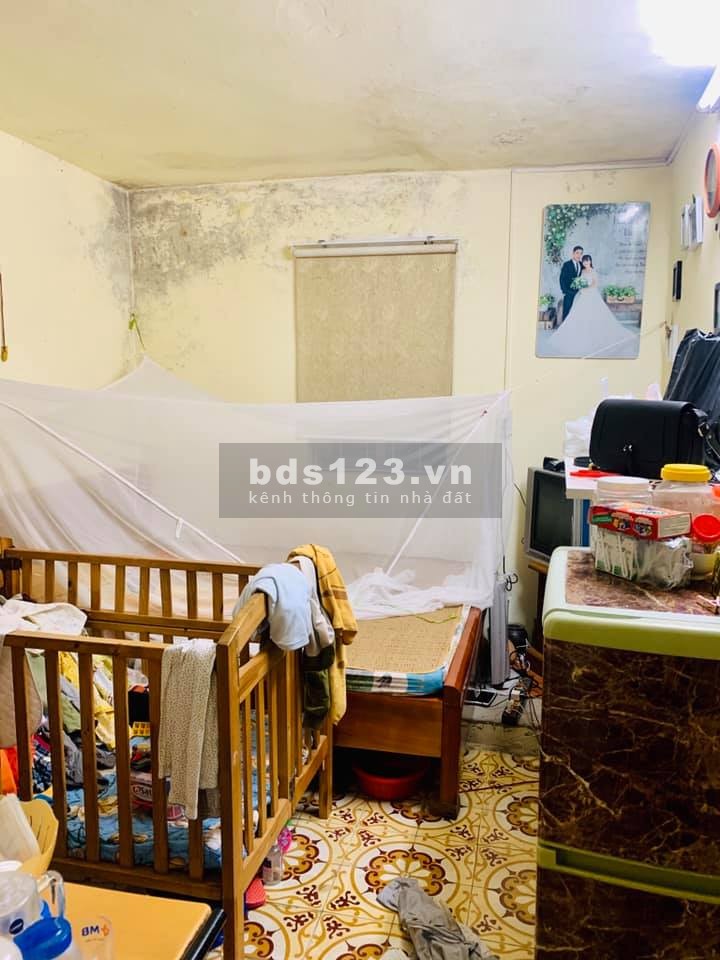Cần bán gấp nhà ở Núi Trúc- Ba Đình 49m x 3 tầng 4,8 tỷ.