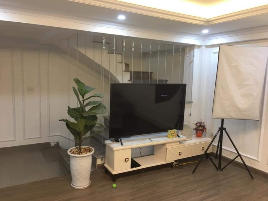 Nhà Mặt Phố Bùi Xương Trạch Thanh Xuân. Lô Góc 2 mặt tiền. Kinh Doanh quá đỉnh. Chỉ hơn 8 tỷ