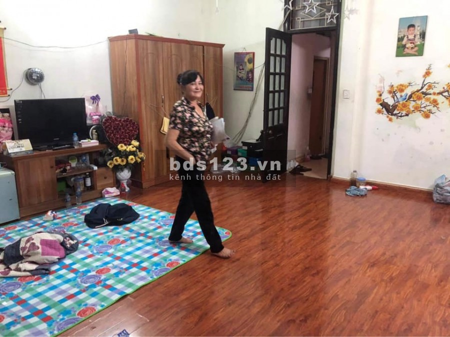 Nhà đẹp Thụy phương 50m 3 tầng mặt tiền 4.5m giá chỉ 3.6 tỷ