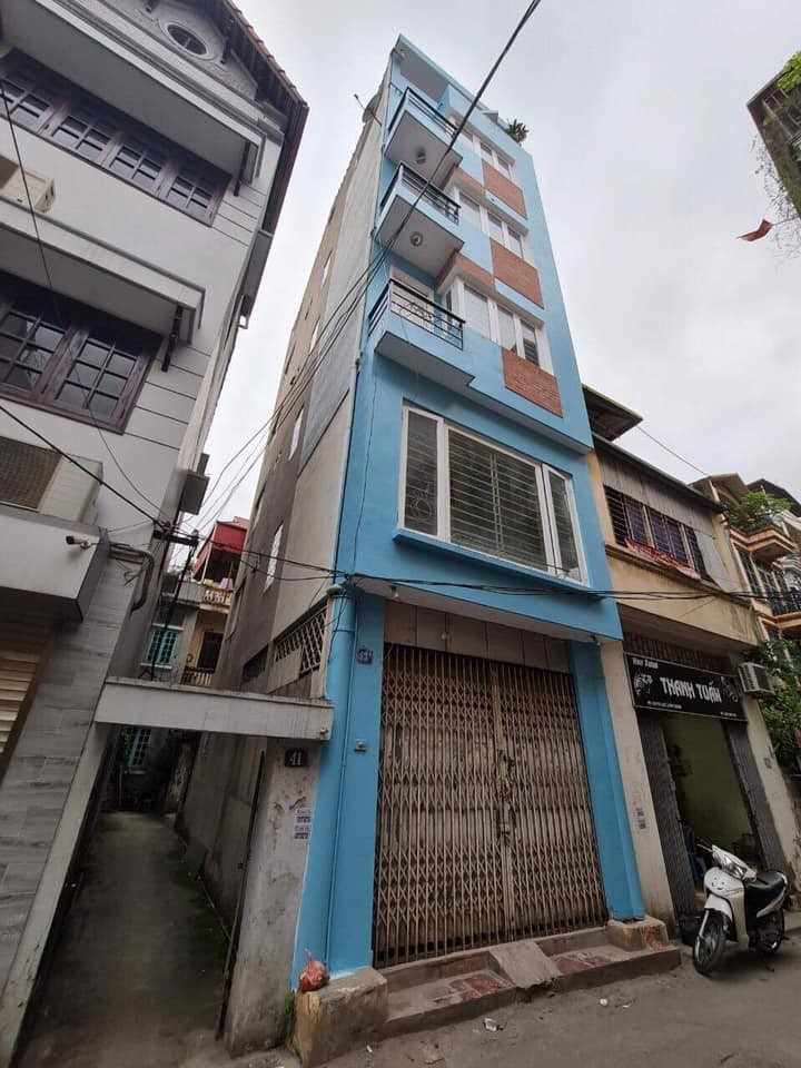 Bán Nhà 40m2 x 6 Tầng Lô Góc, Ô Tô Tránh, Kinh Doanh, Quận Cầu Giấy Chỉ 6.6 Tỷ.