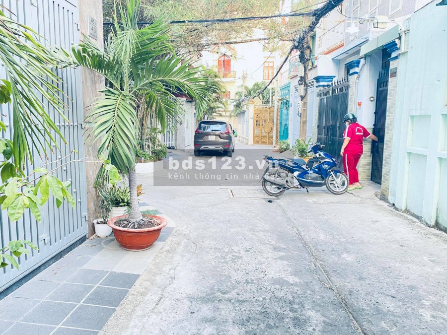 Bán nhà Phan Đăng Lưu, Phú Nhuận – Hẻm ôtô 6m – 4 Lầu - 40m2 – Giá 8 tỷ 4
