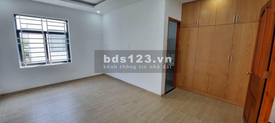 CHO THUÊ NHÀ NGUYÊN CĂN 1 TRỆT 2 LẦU, 5X20M, KDC THĂNG LONG HOME, TP. THỦ ĐỨC, HCM / GIÁ 18TR/ THÁNG
