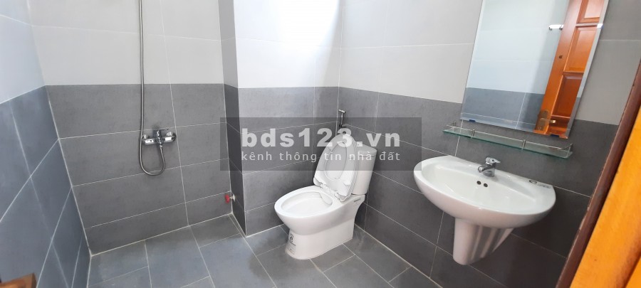 CHO THUÊ NHÀ NGUYÊN CĂN 1 TRỆT 2 LẦU, 5X20M, KDC THĂNG LONG HOME, TP. THỦ ĐỨC, HCM / GIÁ 18TR/ THÁNG