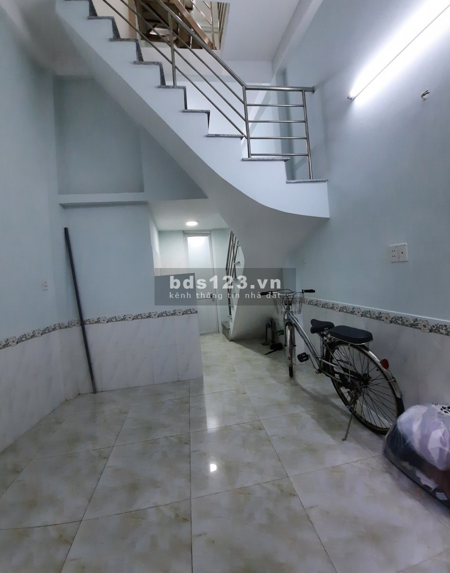 Bán gấp nhà Ni Sư Huỳnh Liên 21m2, 4 tầng, 2 tỷ 7 giảm còn 2 tỷ 55
