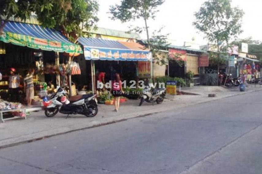 Gia đình ở xa không người quản lý cần bán căn nhà trọ tại kcn&đô thị mỹ phước 3 đông dân