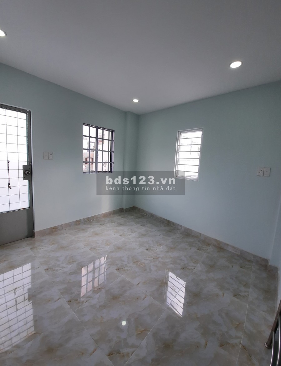 Bán gấp nhà Ni Sư Huỳnh Liên 21m2, 4 tầng, 2 tỷ 7 giảm còn 2 tỷ 55