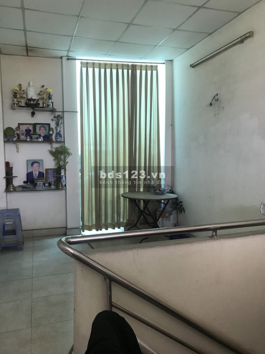 Bán nhà 45m2, 2L, sân thượng, MT Hưng Phú, P9Q8