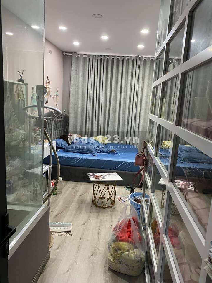 Có thẻ xanh Mỹ, Bán lẹ nhà Trần Văn Quang Tân Bình, 40m2 5 tầng, Chỉ 5 tỷ 45