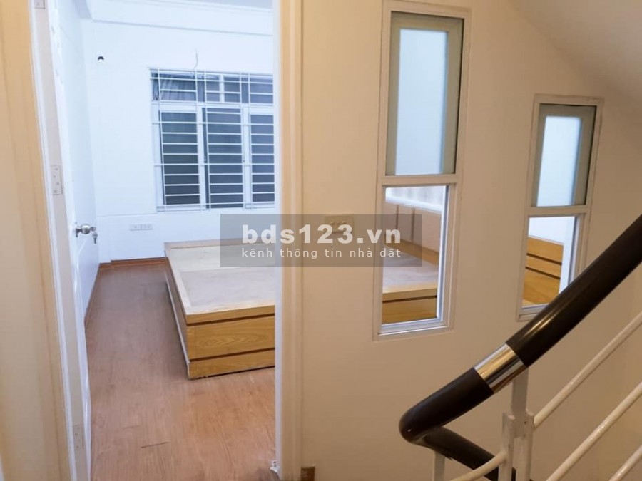 Bán nhà Bồ Đề Long Biên 58m2*4T Ô tô vào nhà Ngõ thông Nhà đẹp