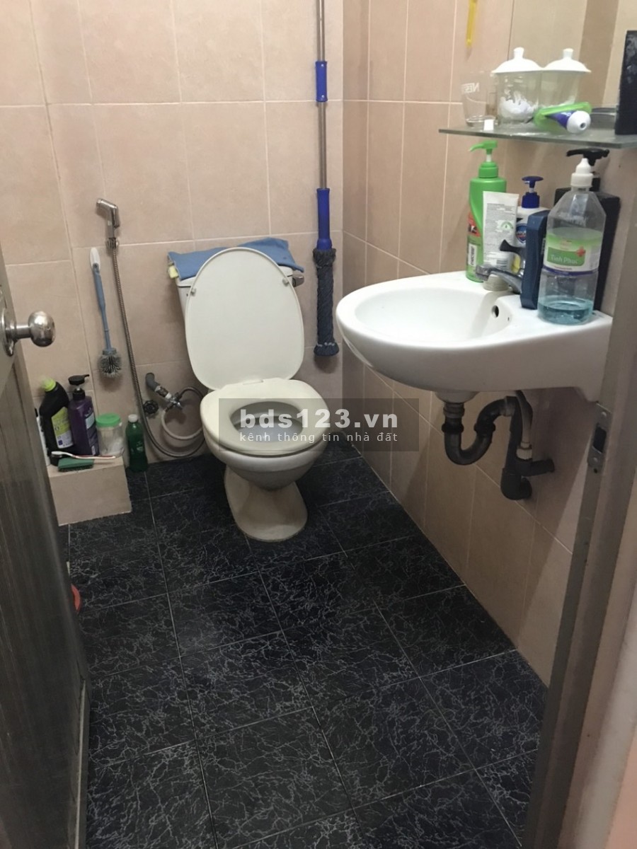 Bán nhà 45m2, 2L, sân thượng, MT Hưng Phú, P9Q8