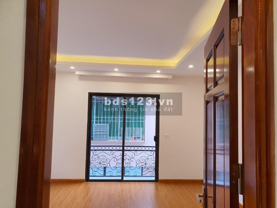 Bán nhà Xuân Đỉnh, vị trí kinh doanh, ô tô vào nhà, DT 45m2, giá 5,7 tỷ