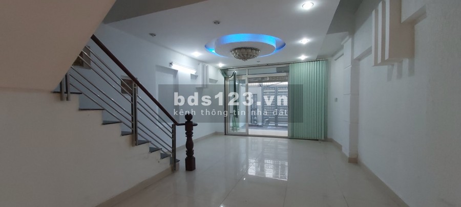 Bán Nhà Phố Trung Tâm Quận Bình Thạnh DT: 95m2, Giá: 10.5 Tỷ. LH: 0932155399.