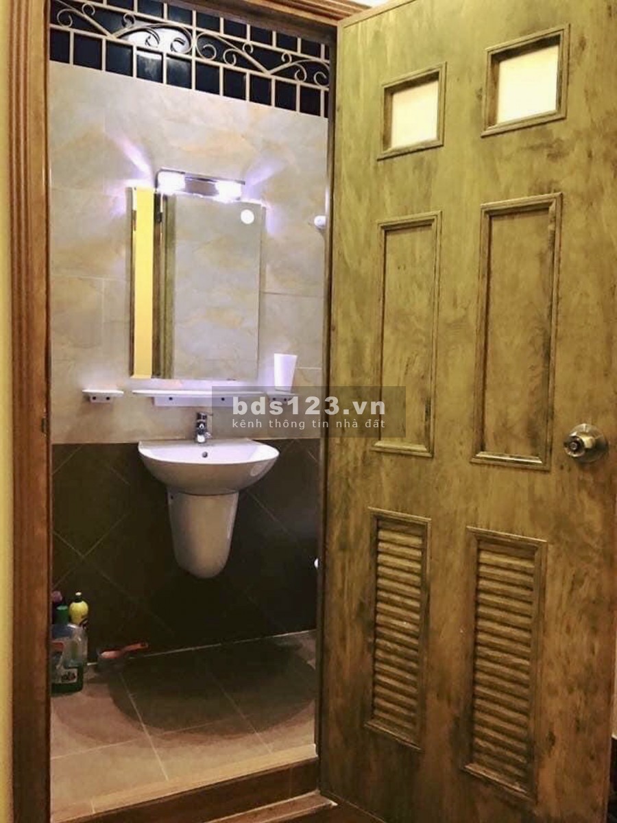 Bán Nhà Đường Vườn Chuối, Xe Tải Ở Trong Nhà, Thu Nhập Khủng, Giá Tốt