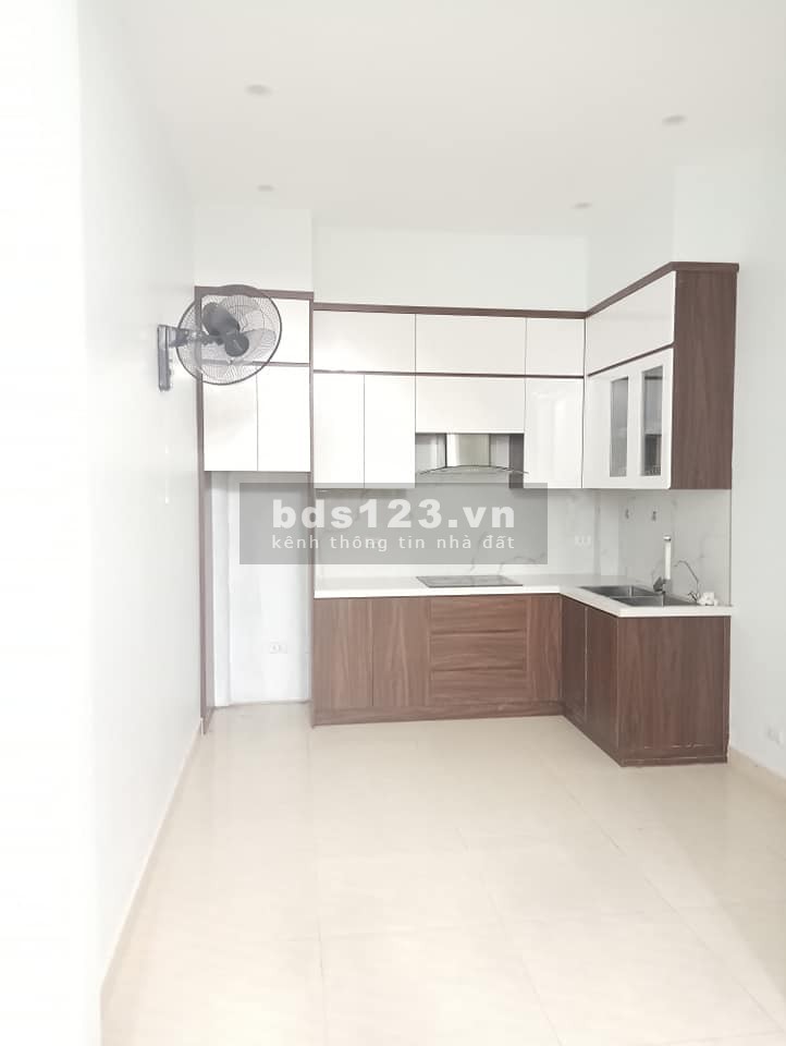 HIẾM ,Bán nhà Bắc Từ Liêm,40m2.4t ,4mt, 2.85 tỷ. 0988704005.