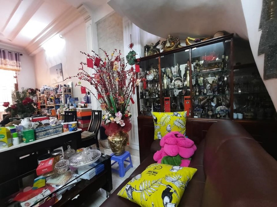 BÁN GẤP CHIA TÀI SẢN HẺM ĐẸP NHẤT HUỲNH VĂN BÁNH QUẬN PHÚ NHUẬN CHÍNH CHỦ Ở 30 NĂM GIÁ CHỈ 9 TỶ