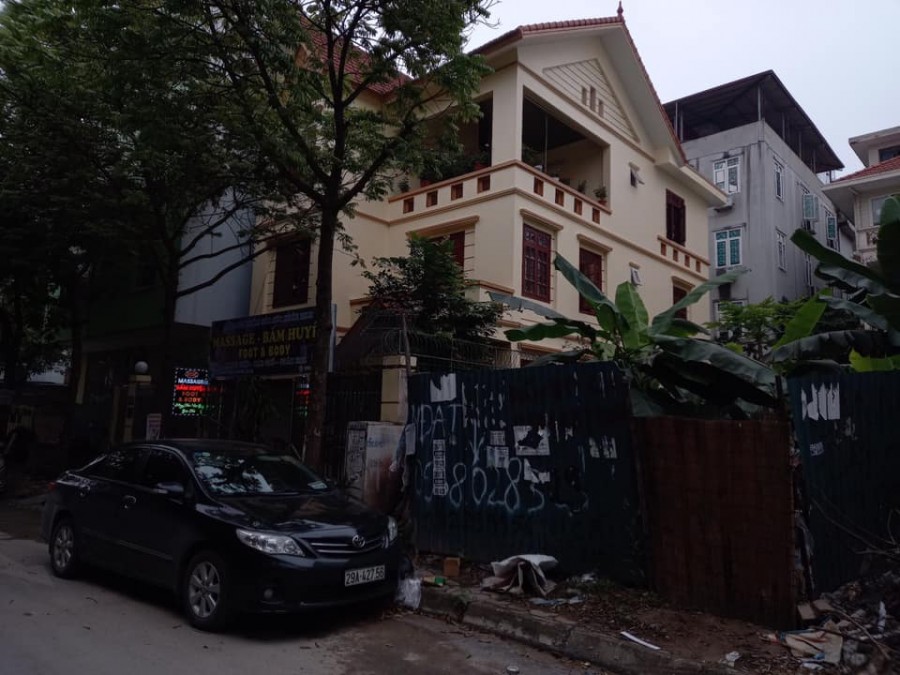 KĐT xa la ( 226 đất ) rộng 11m giá 16 tỷ ô tô chạy vòng quanh, kinh doanh sầm uất