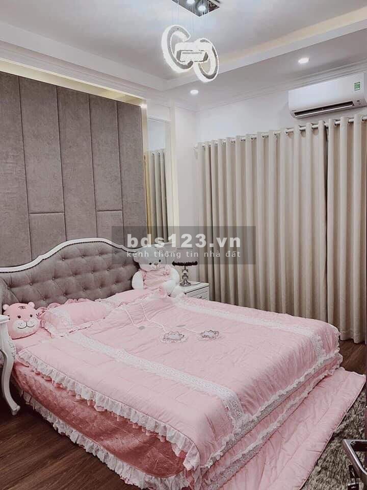 Cực phẩm bán gấp nhà Định Cộng Thượng 50m lô góc, 2 mặt thoáng giá chỉ 3.9 tỷ.