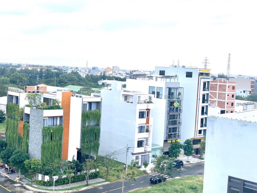 Cần bán lô đất mặt tiền đường Phạm Kiệt gần Hồ Xuân Hương gần biển