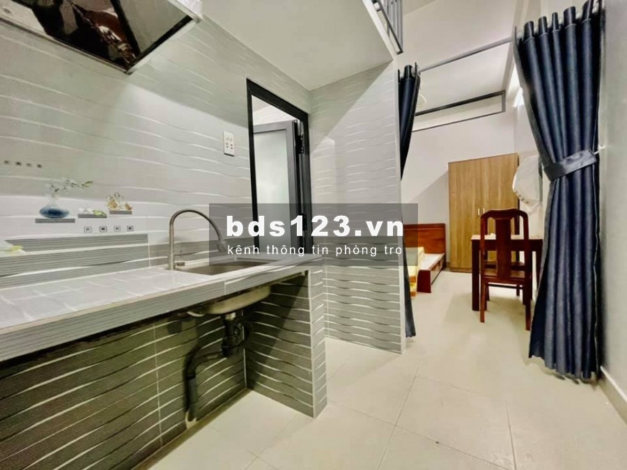 Cho thuê căn hộ cao cấp CMT8, Quận 3