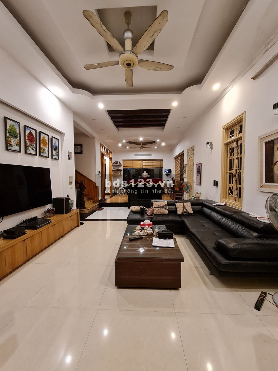 Bước xuống oto là vào nhà 50m2*4T Hồng Mai chỉ nhỉnh 3 tỷ