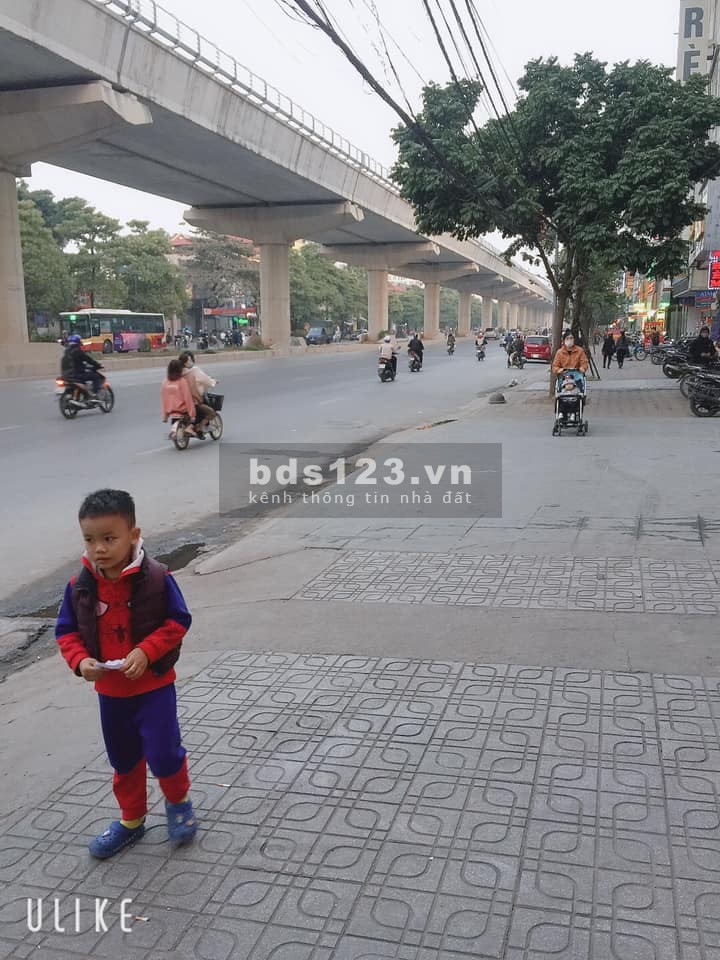 Bán nhà mặt phố Cầu Diễn vỉa hè ô tô tránh đường như sân bóng kinh doanh đẳng cấp