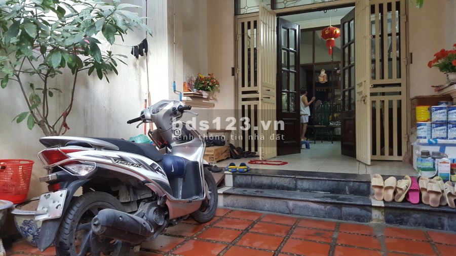 Bán nhà ngõ 409 Kim Mã, Q. Ba Đình, ôtô đỗ cửa, kinh doanh tốt.