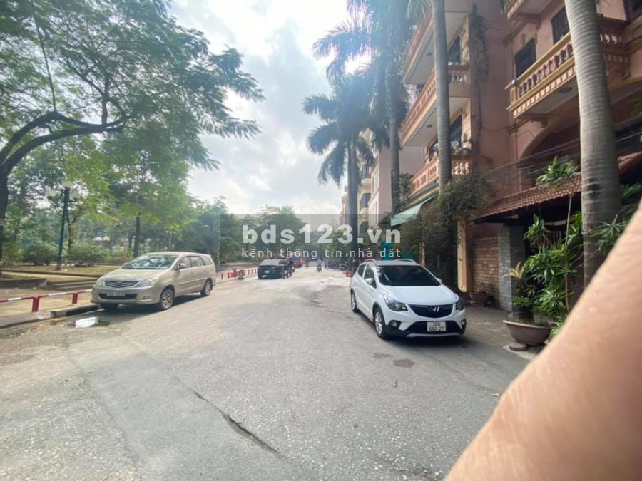 Bán Nhà khu vườn hoa 1/6, Văn Phòng - Kinh Doanh, Ô tô đỗ cửa, 72m2, giá 16,9 tỷ