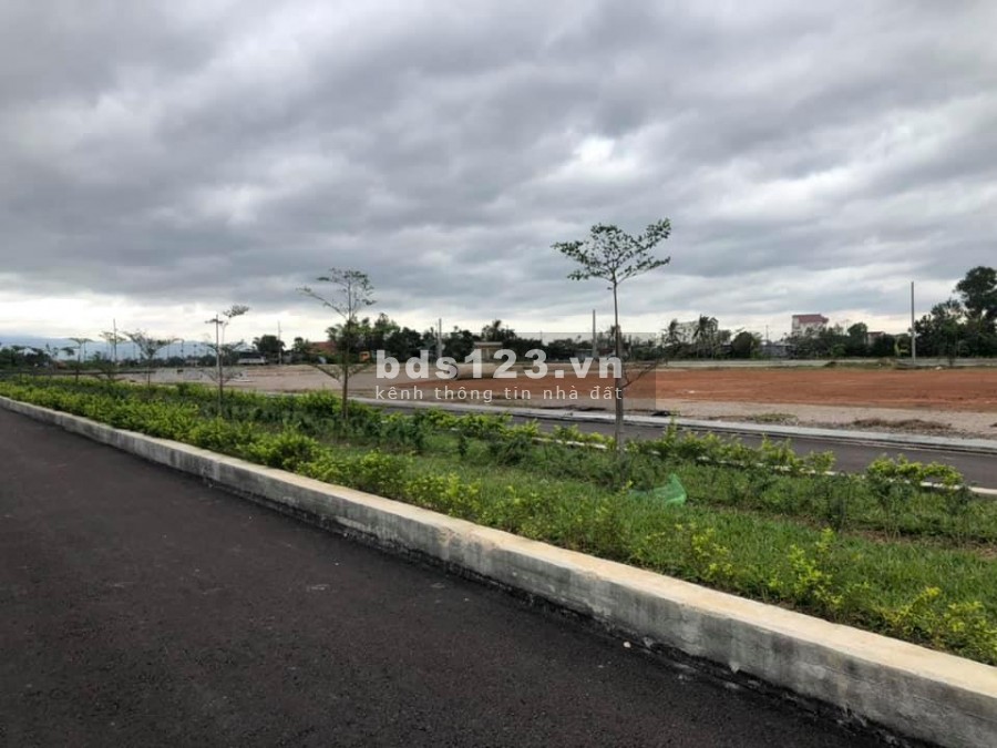 Bán đất mặt tiền quốc lộ 1a, giá rẻ, trung tâm an nhơn, đầy đủ tiện ích, sổ đỏ bao sang tên