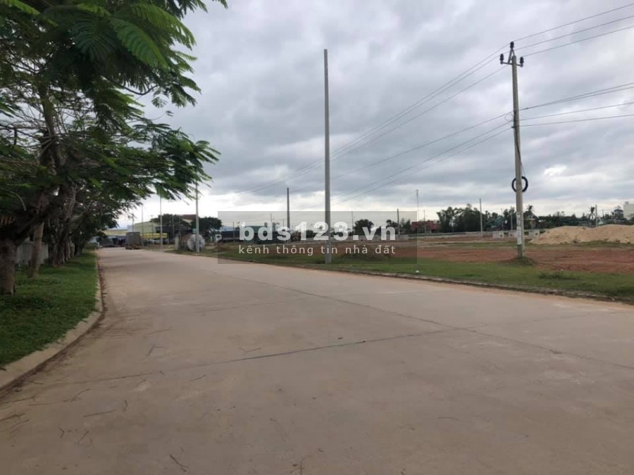 Bán đất mặt tiền quốc lộ 1a, giá rẻ, trung tâm an nhơn, đầy đủ tiện ích, sổ đỏ bao sang tên